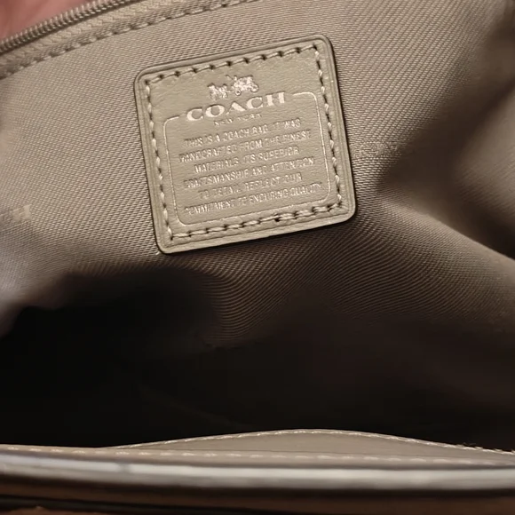 Coach Patchwork Swagger Retired - Picture 10 of 13